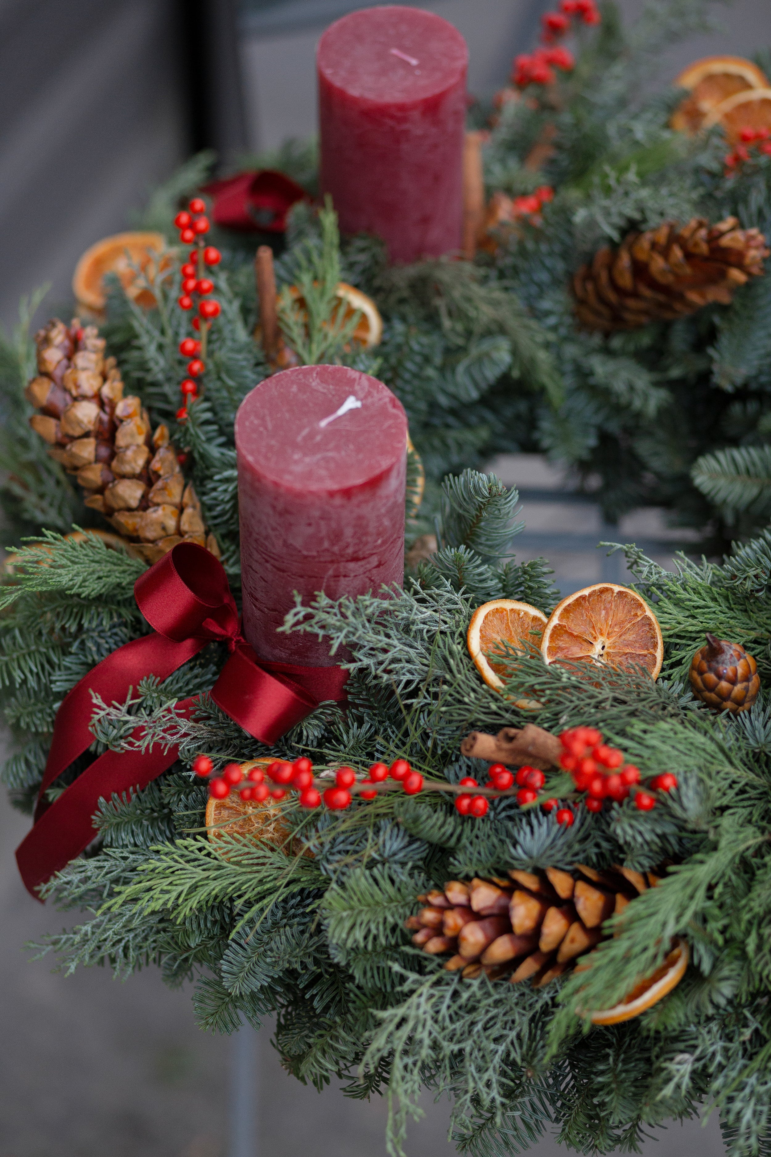 Weihnachtskranz mit Deko Rot 65cm