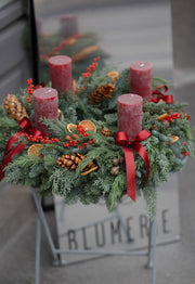 Weihnachtskranz mit Deko Rot 65cm