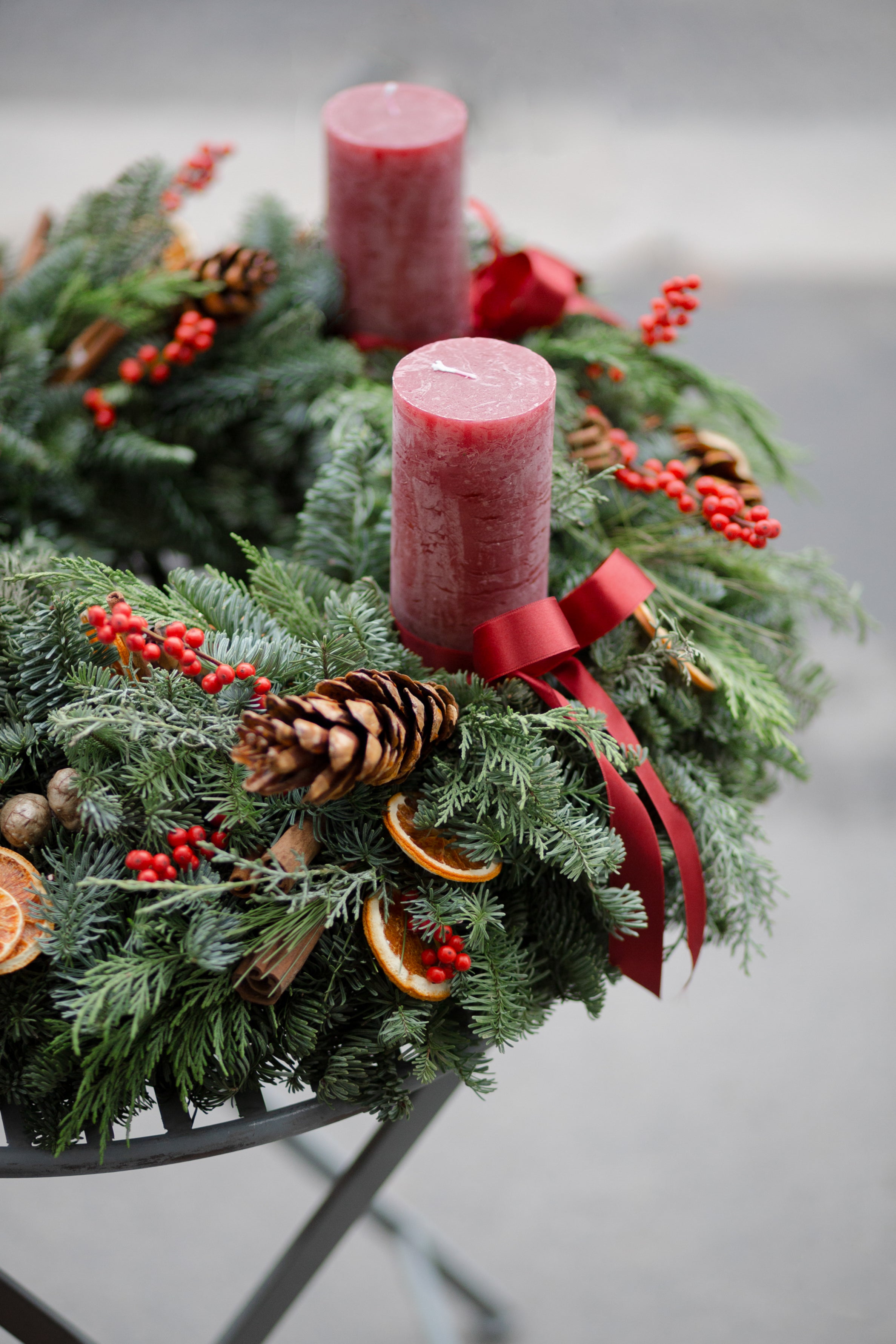 Weihnachtskranz mit Deko Rot 65cm