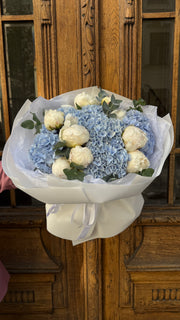 A touch of peonies